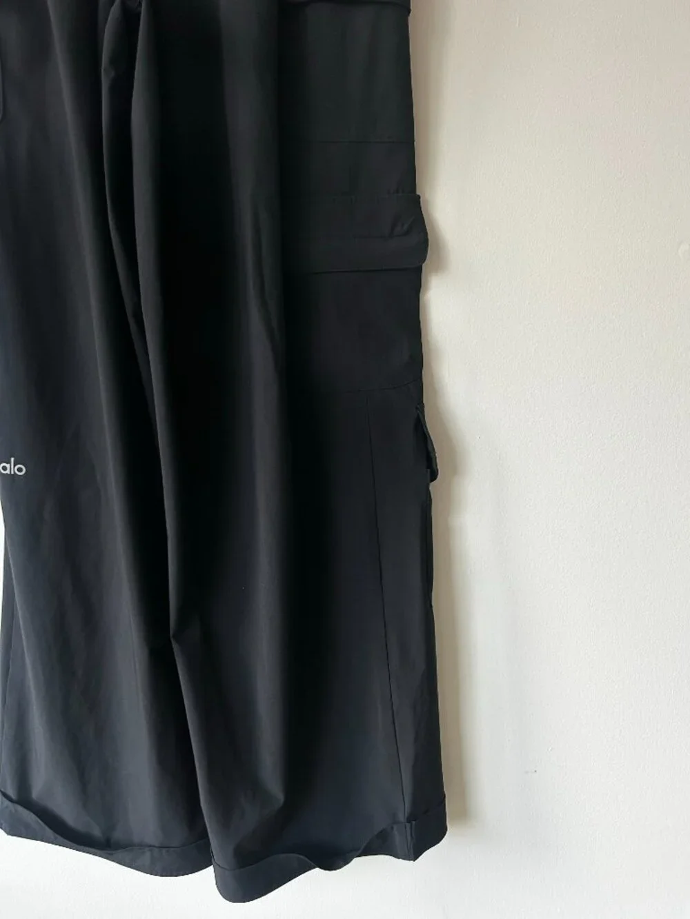 Alo Workwear Cargo Pant Size: XS | Color Black